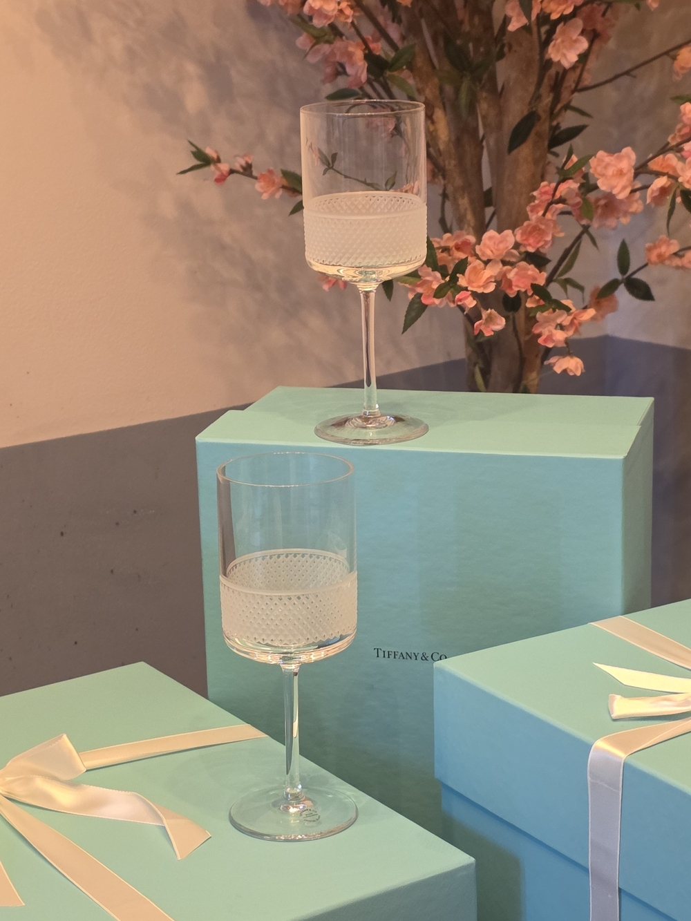 Brand New Set Of 2 Tiffany & Co. Diamond Point Wine Glasses Crystal